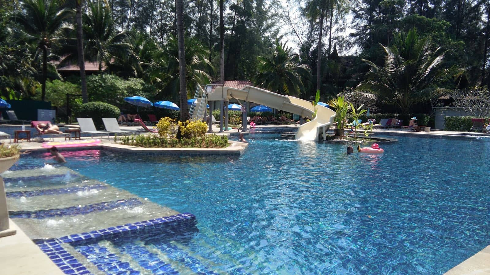 pools-outdoor-pool