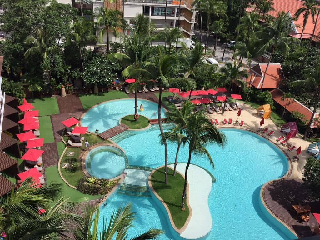 pools-outdoor-pool