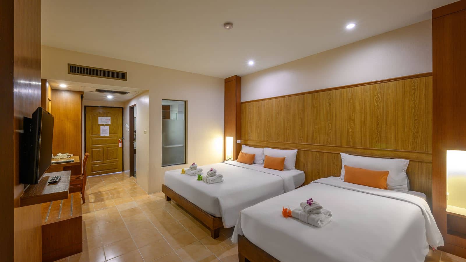 rooms-family-triple-plus-room