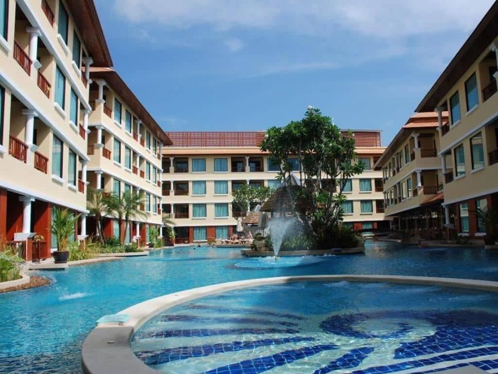 pools-outdoor-pool