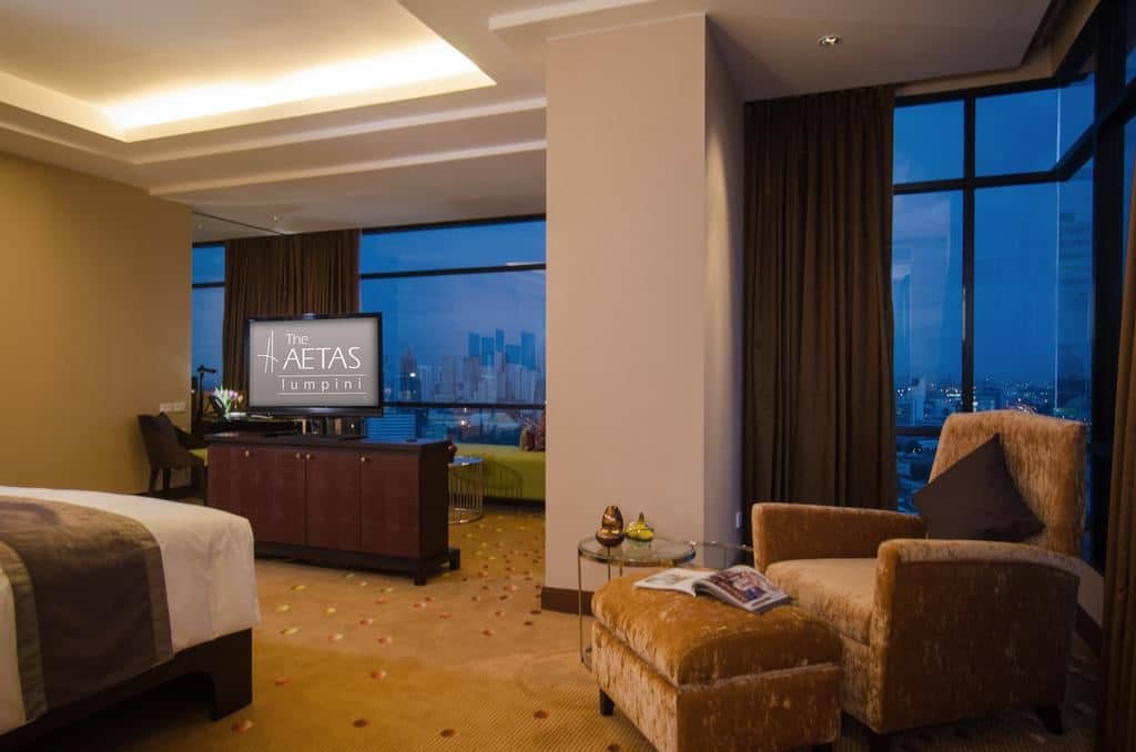 rooms-deluxe-suite