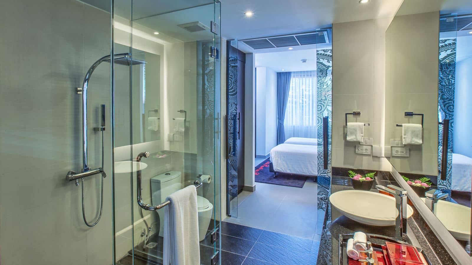 rooms-tropical-view-suite