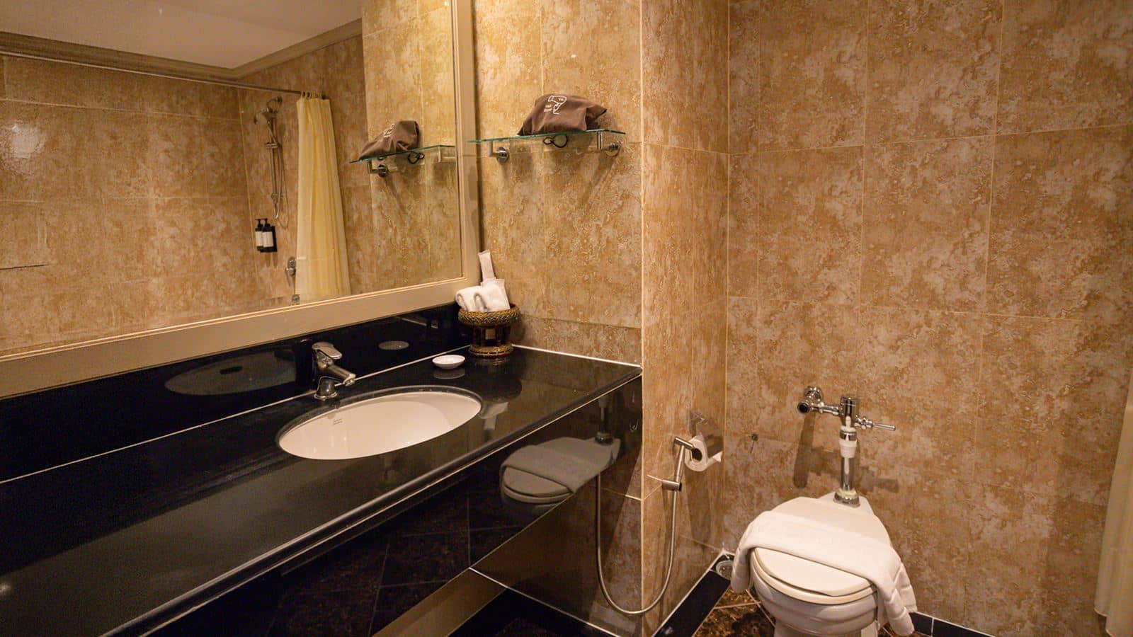 rooms-deluxe-room