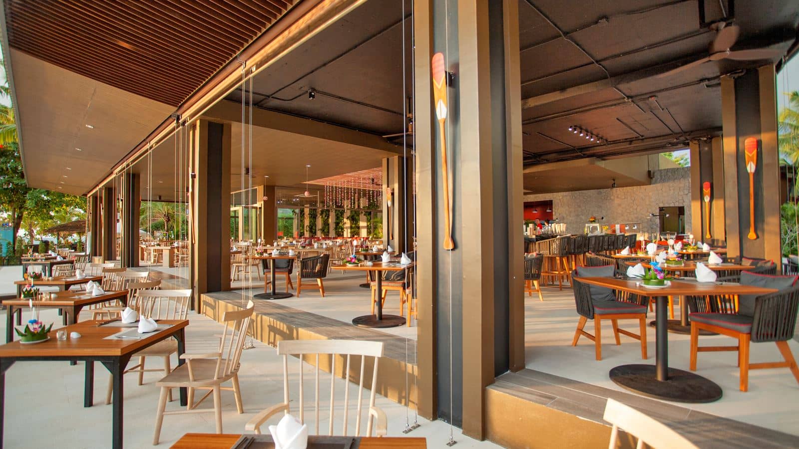 restaurants-sassis-beach-club