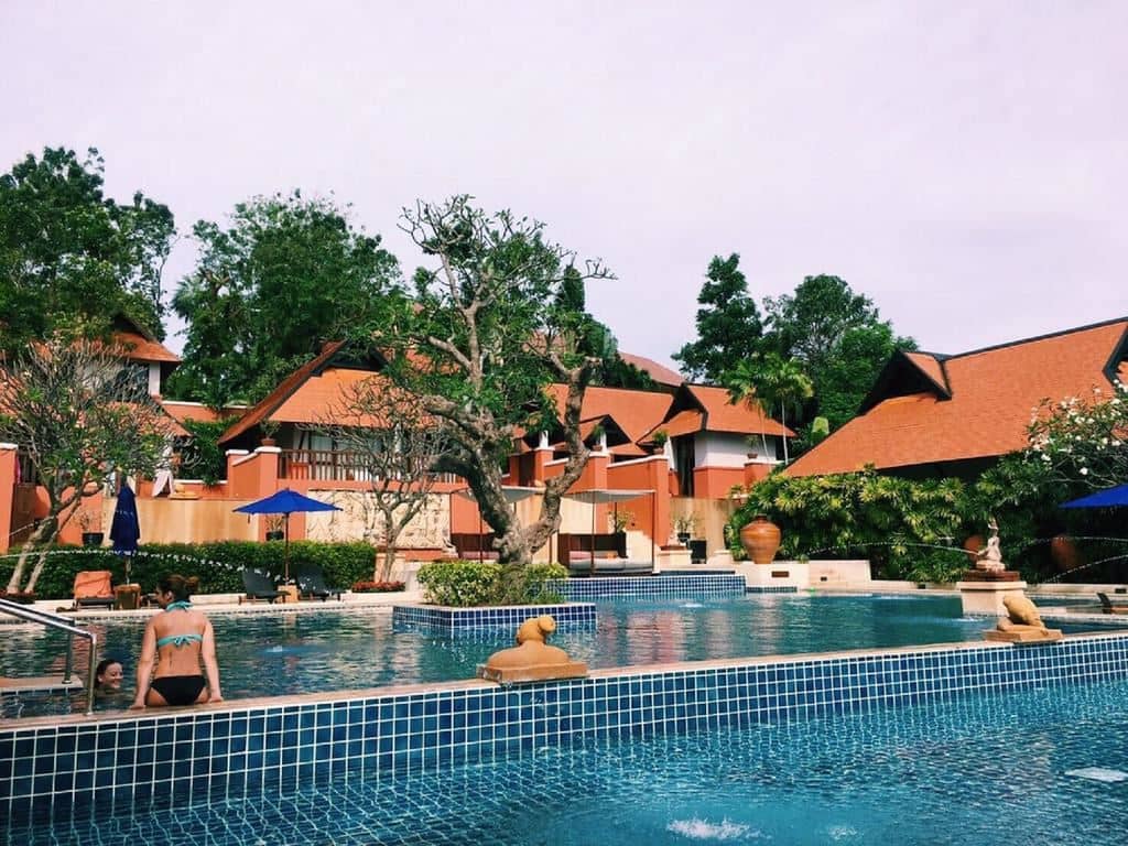 pools-outdoor-pool