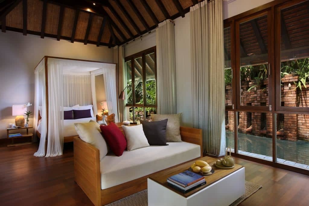 rooms-pool-villa-garden