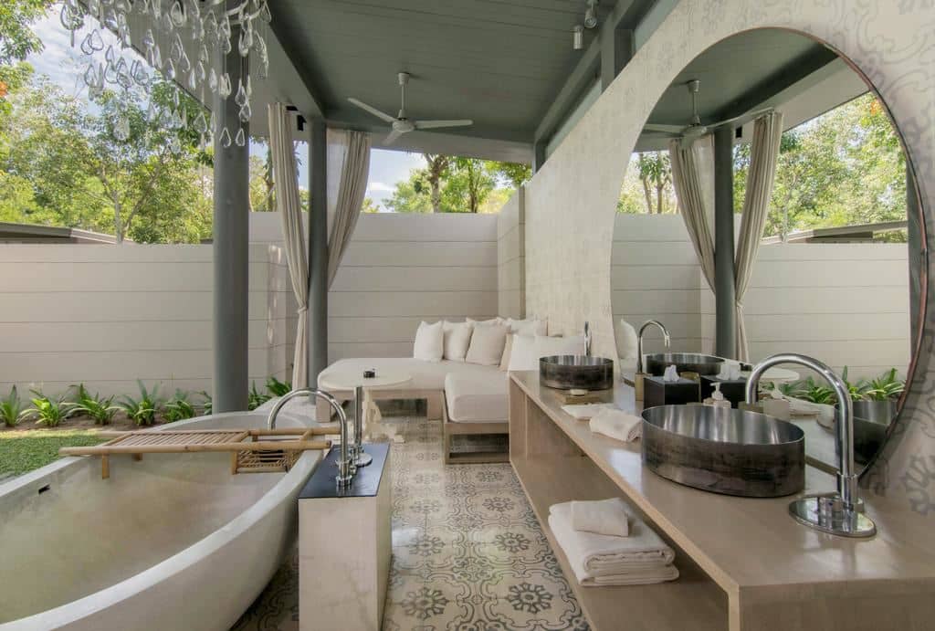 rooms-sala-pool-villa