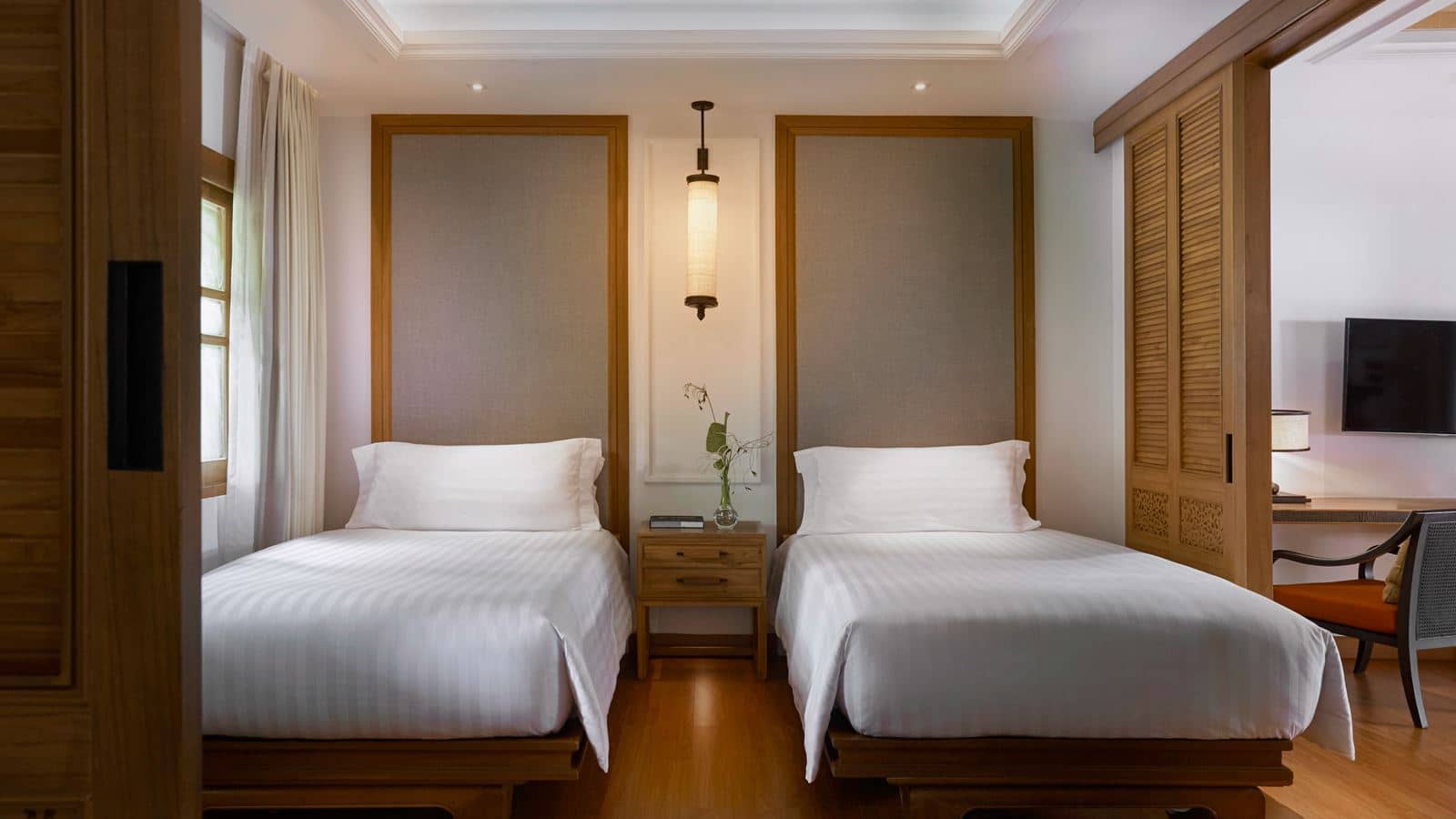 rooms-two-bedroom-deluxe-beachfront-villa-with-plunge-pool