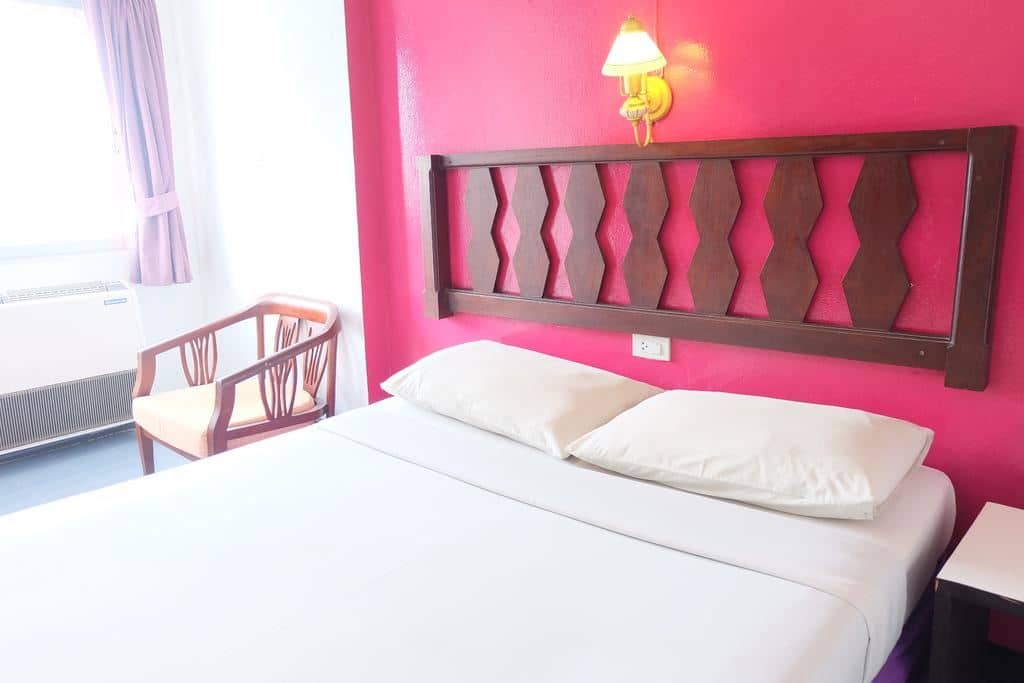 rooms-standard-room