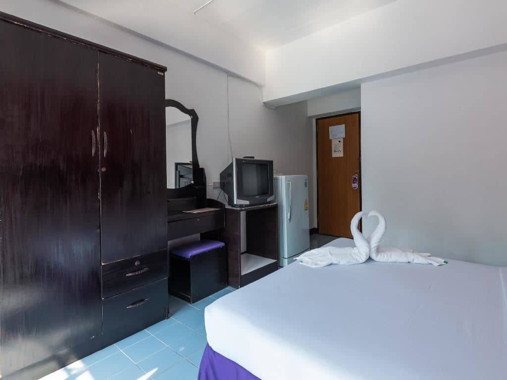 rooms-standard-room