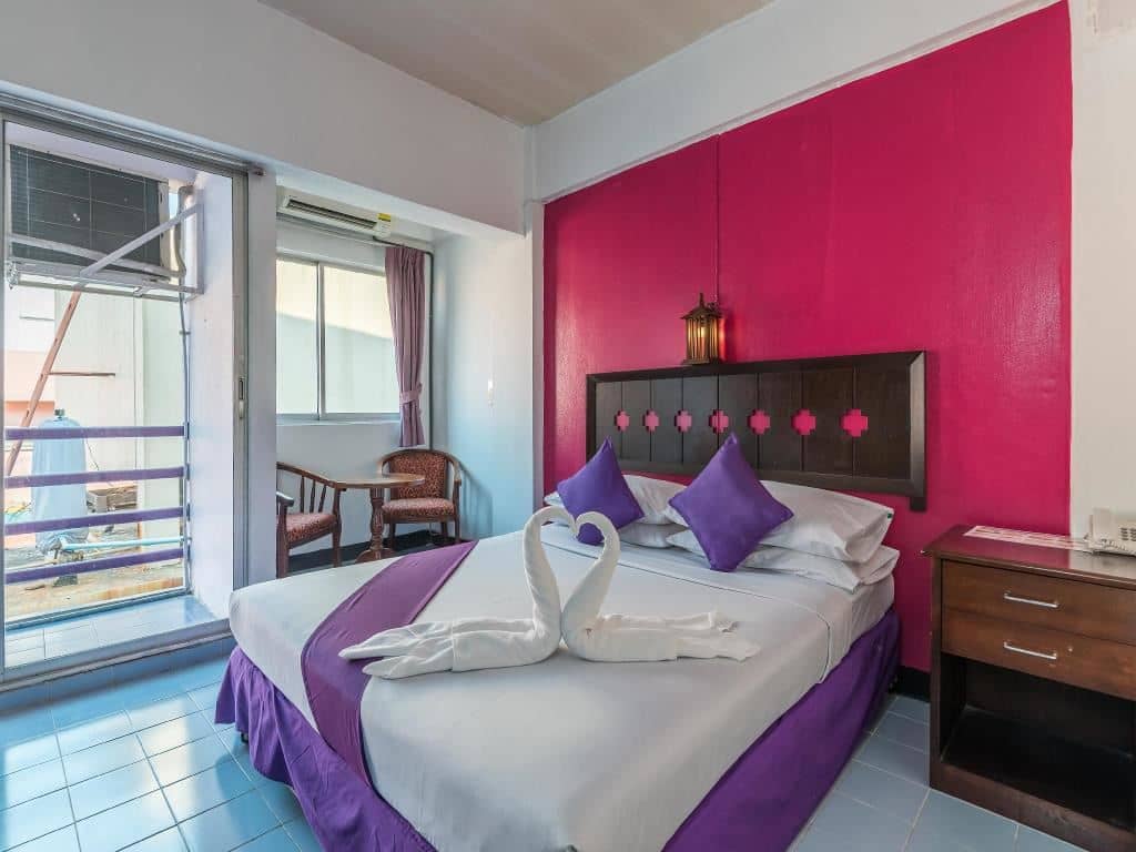rooms-superior-room