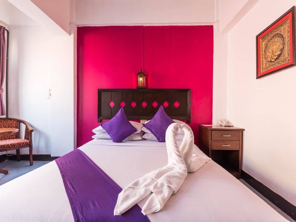 rooms-superior-room