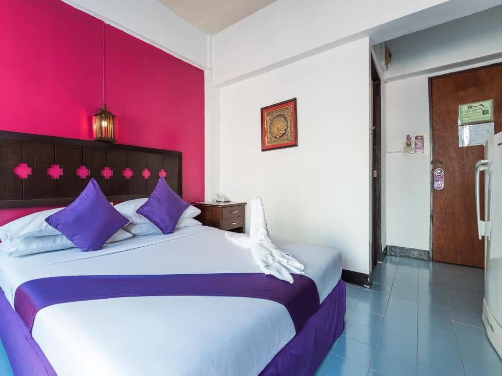 rooms-superior-room