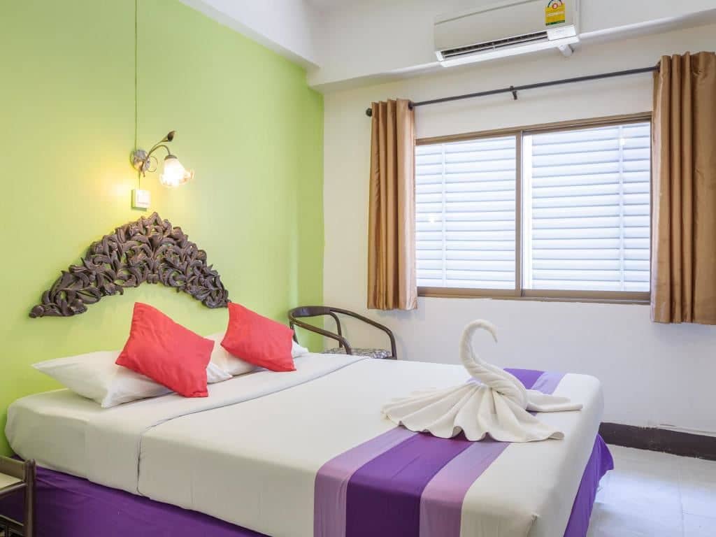 rooms-standard-room