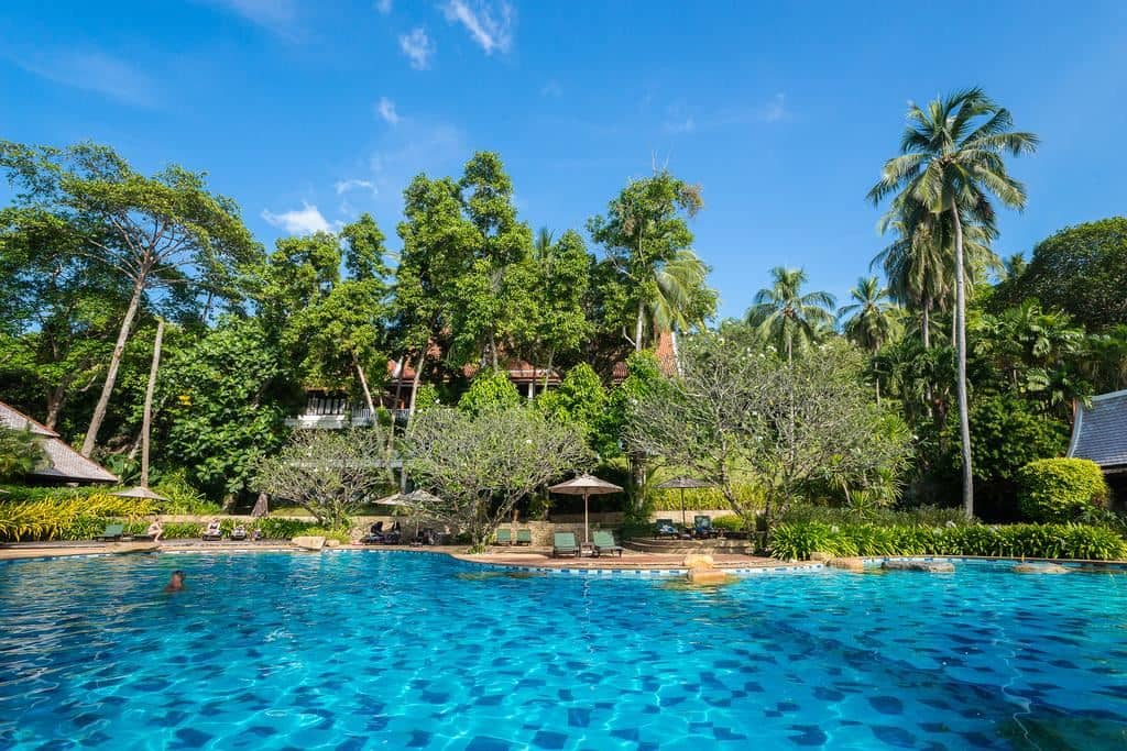 pools-outdoor-pool