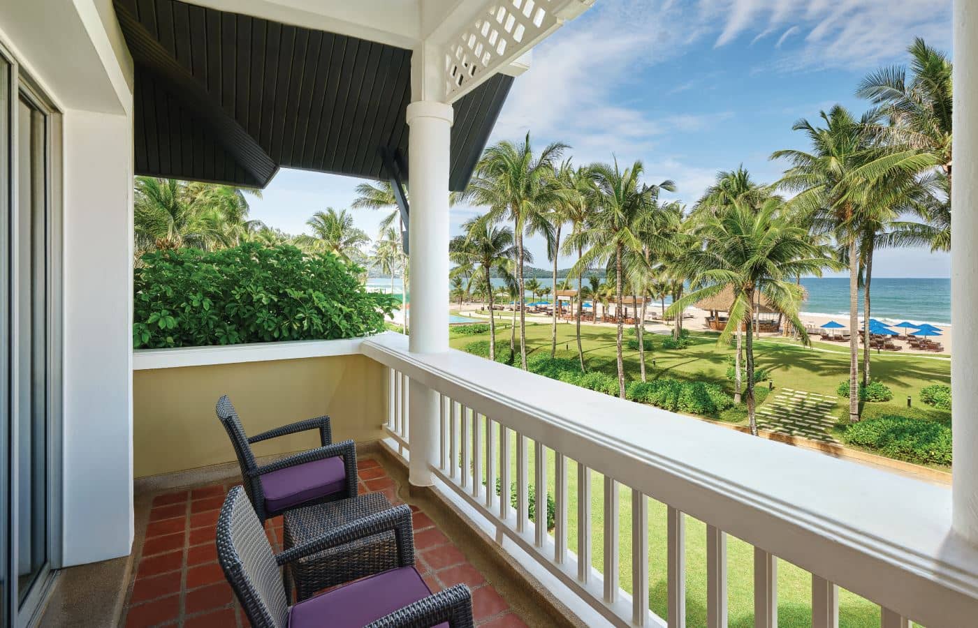 rooms-laguna-beachside-king-room