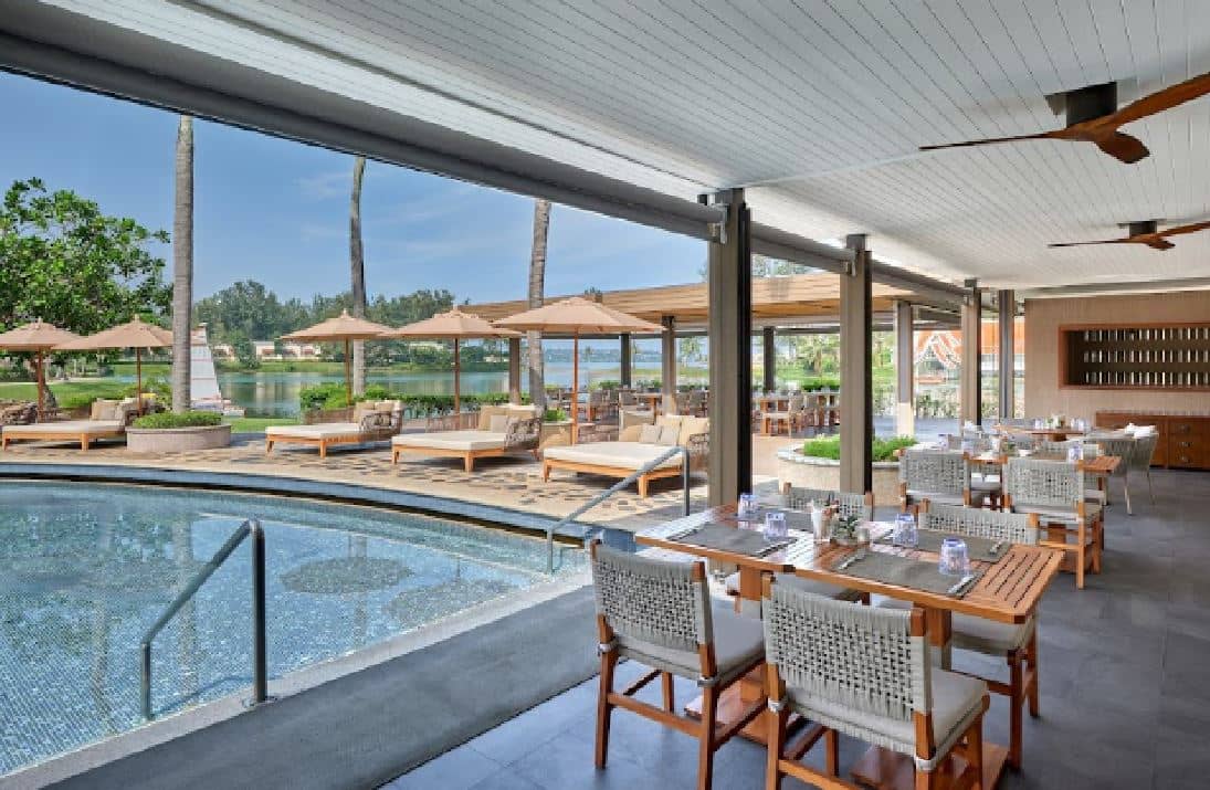 restaurants-poolside-restaurant-and-bar