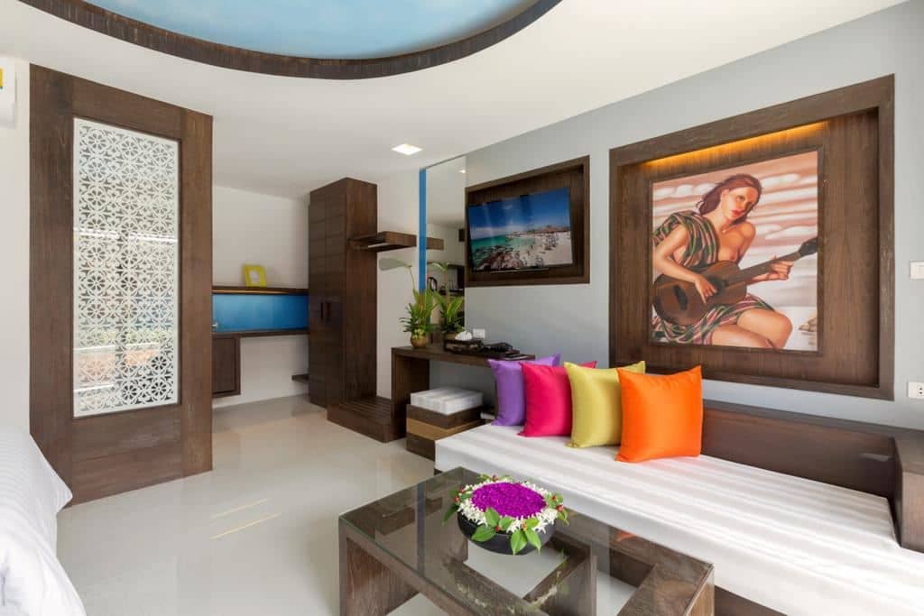 rooms-deluxe-room