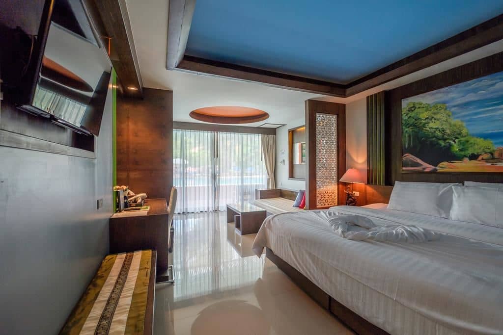 rooms-grand-deluxe-pool-access