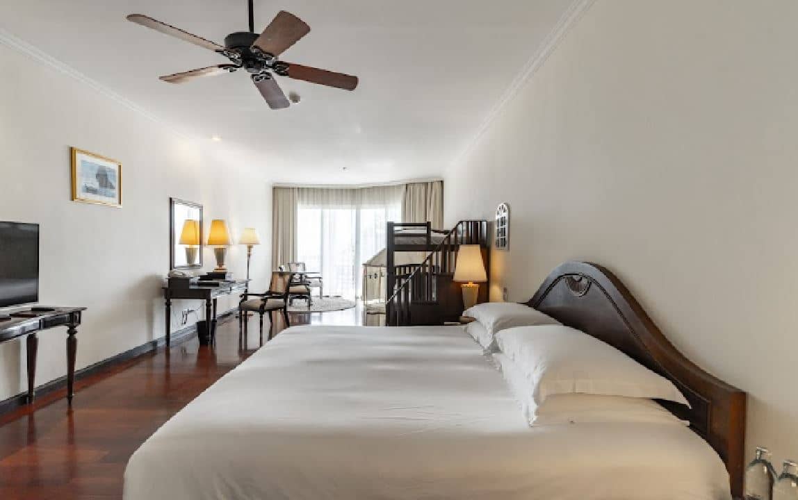 rooms-family-room