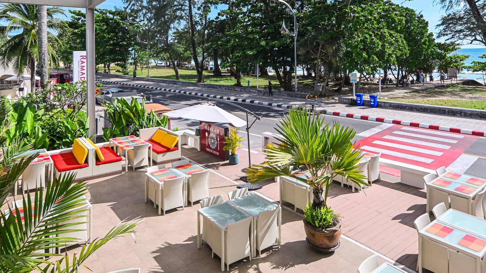 restaurants-morngtalay-restaurant-and-terrace-bar