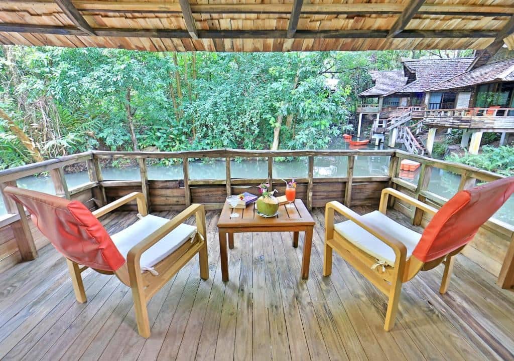 rooms-brook-side-room