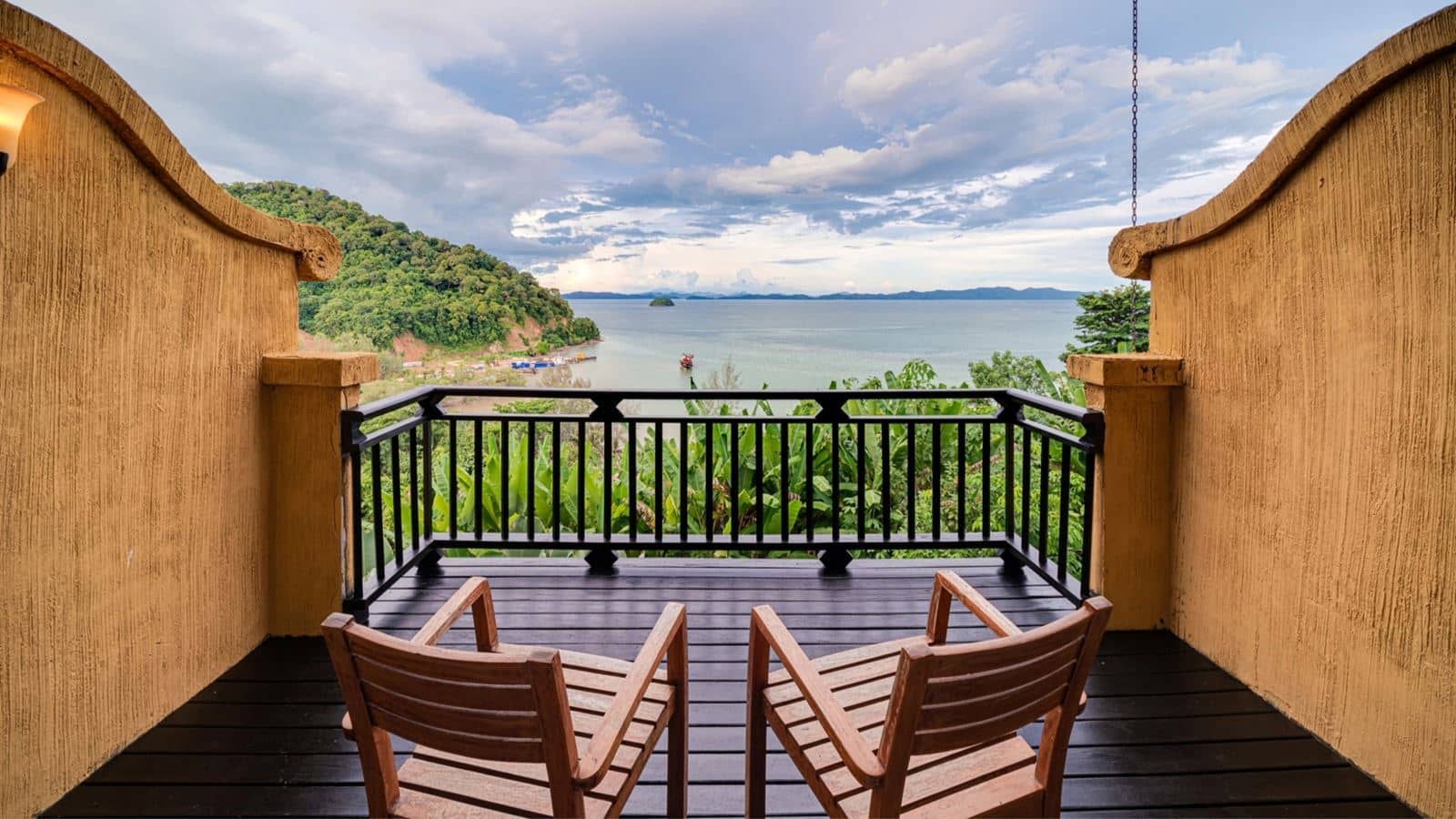 rooms-super-deluxe-sea-view-double-bed