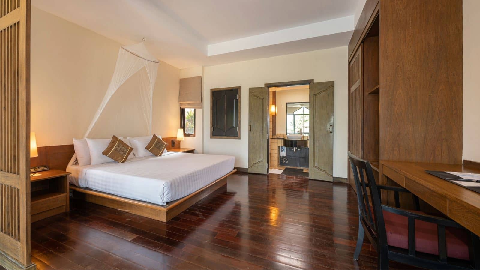 rooms-poolside-villa-double-bed