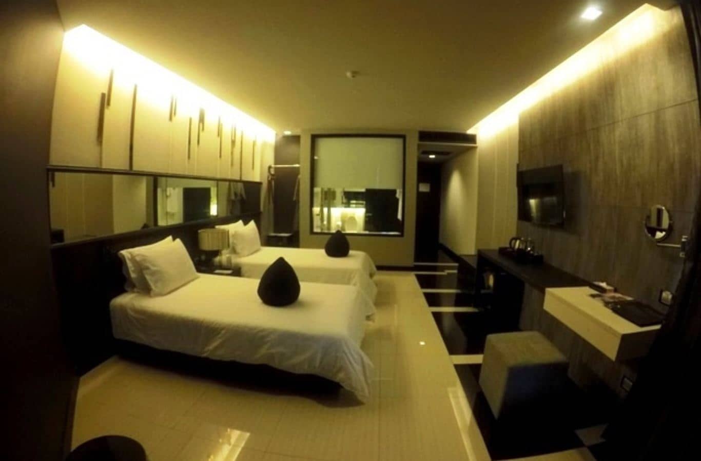 rooms-t-six-5-phenomenal-deluxe-city-view