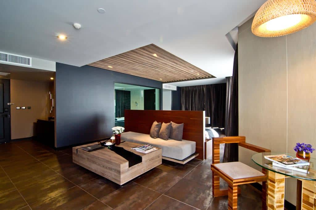 rooms-t-six-5-quarter-corner-suite