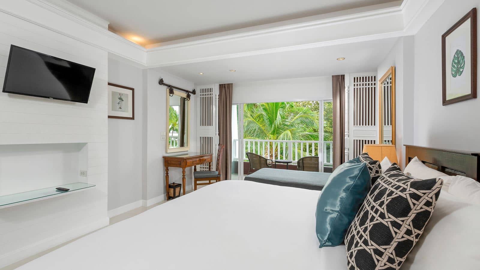 rooms-deluxe-terrace