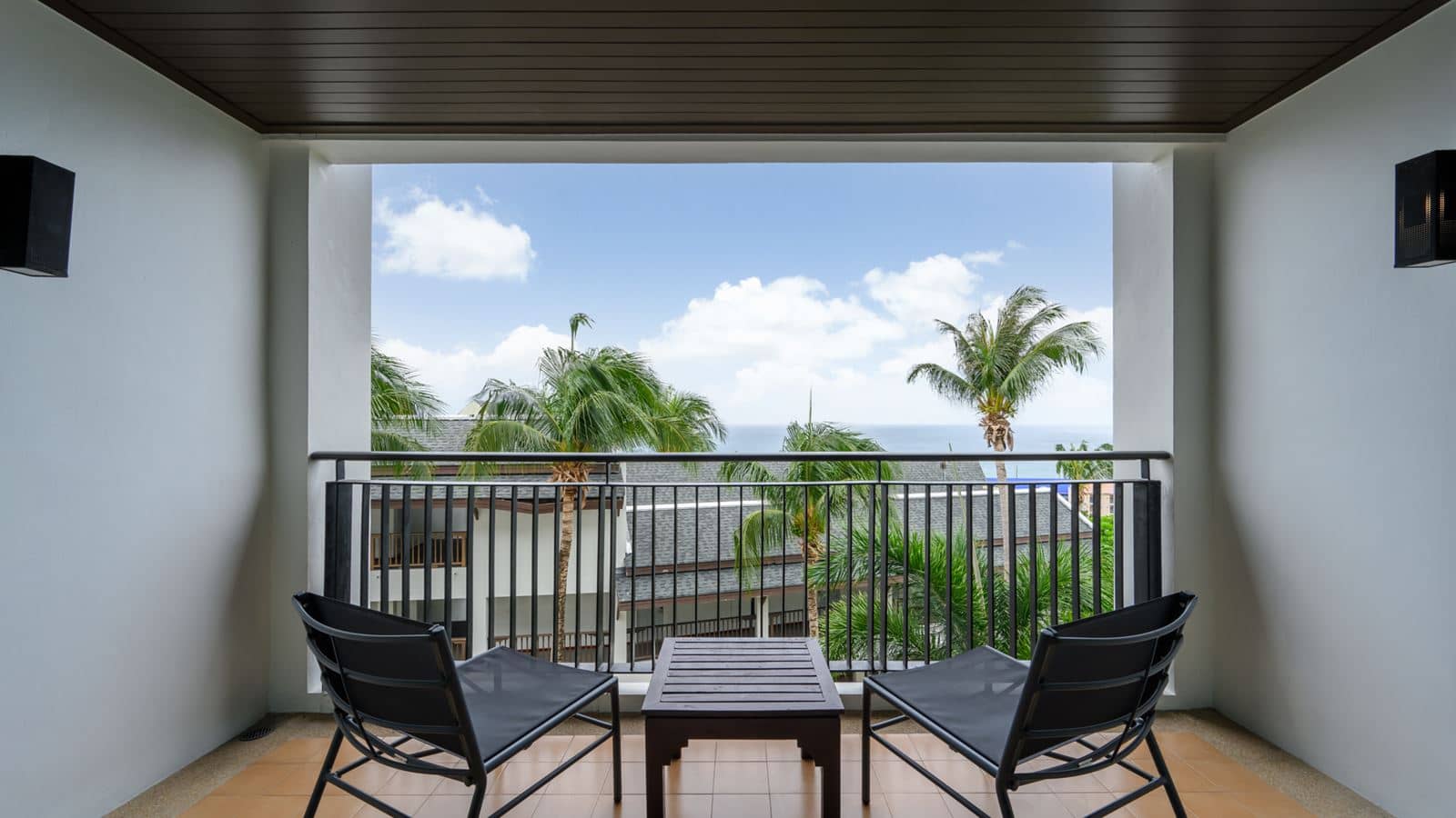 rooms-deluxe-seaview