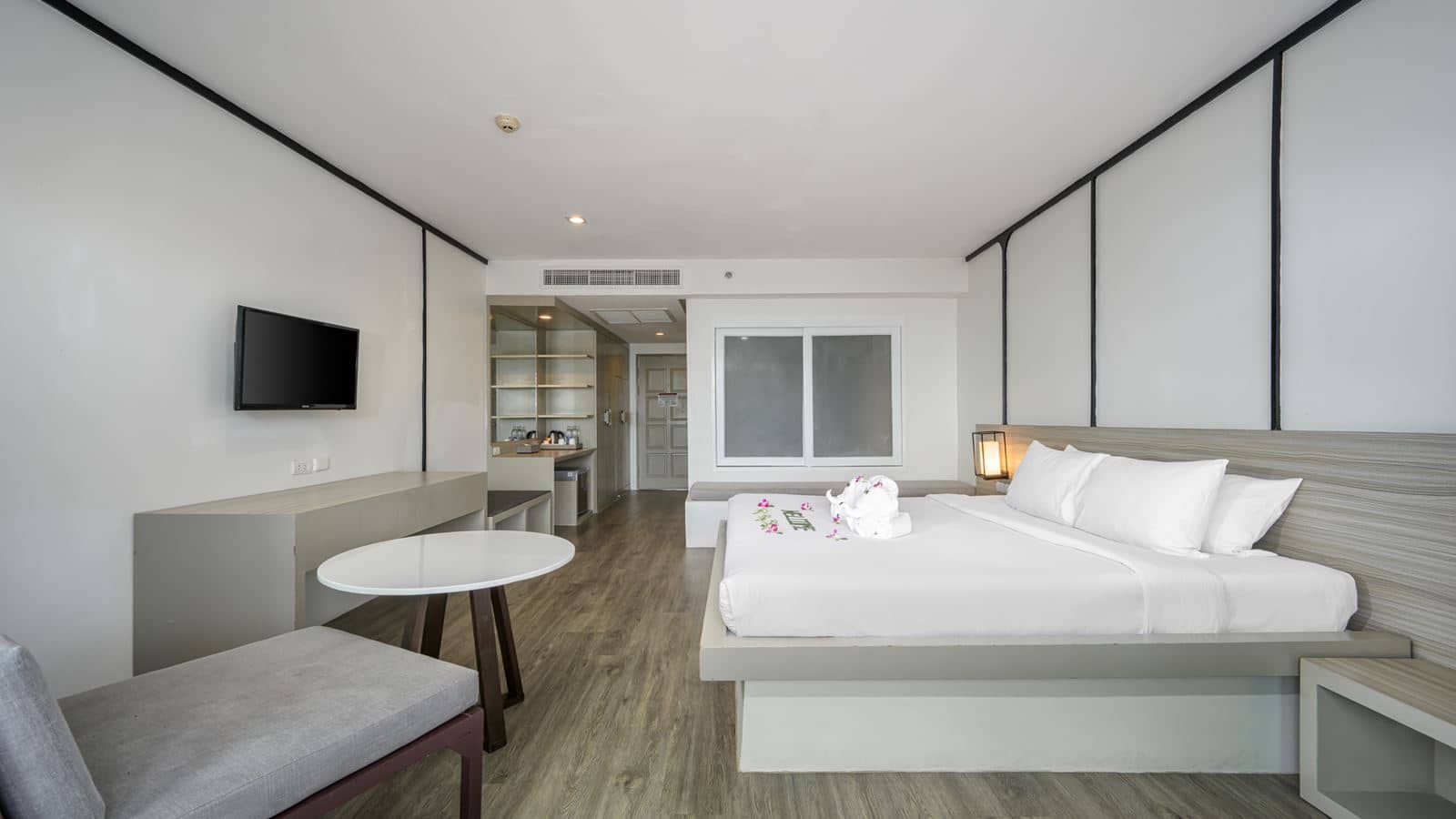 rooms-deluxe-studio