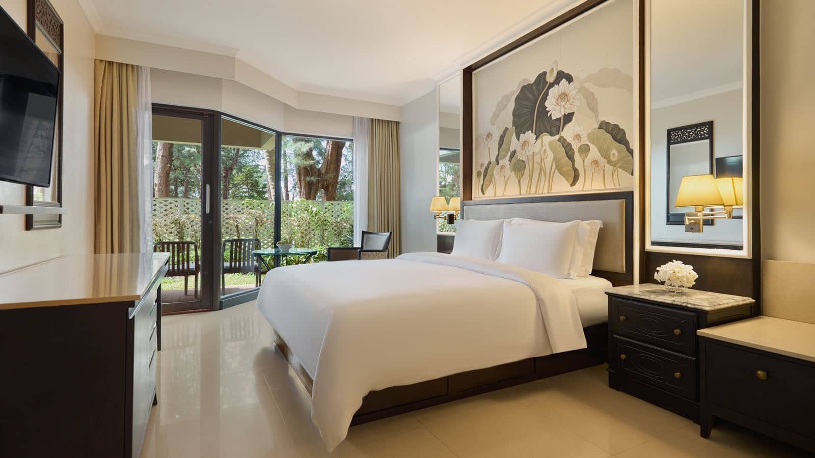 rooms-deluxe-room