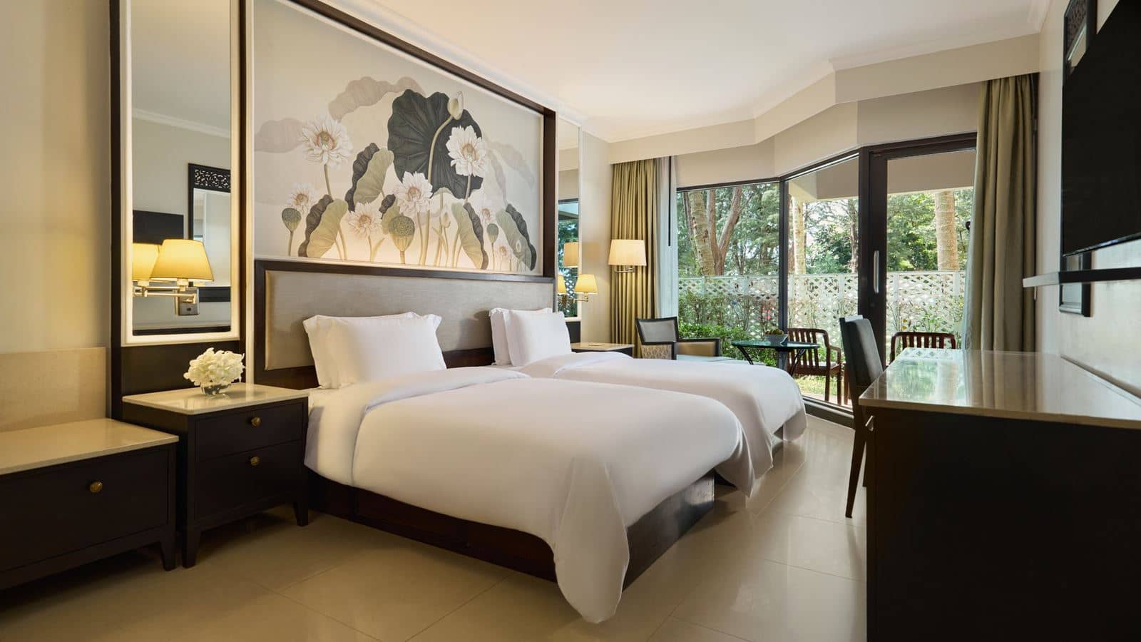 rooms-deluxe-room