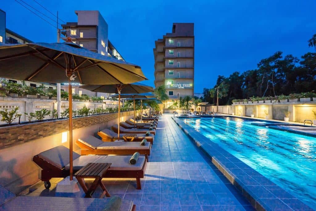 pools-outdoor-pool