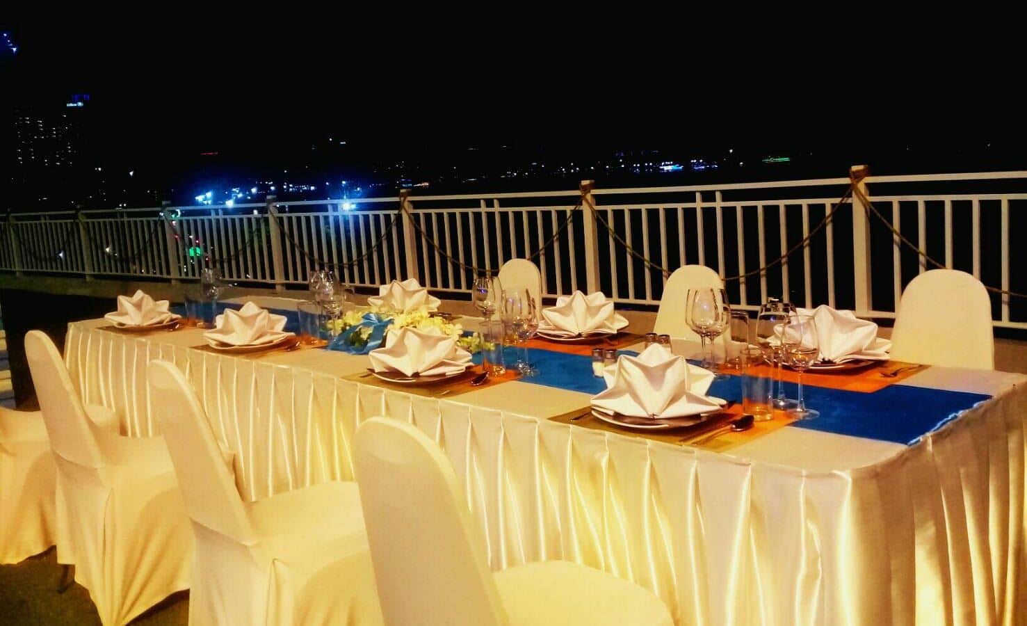 bars-rooftop-bar