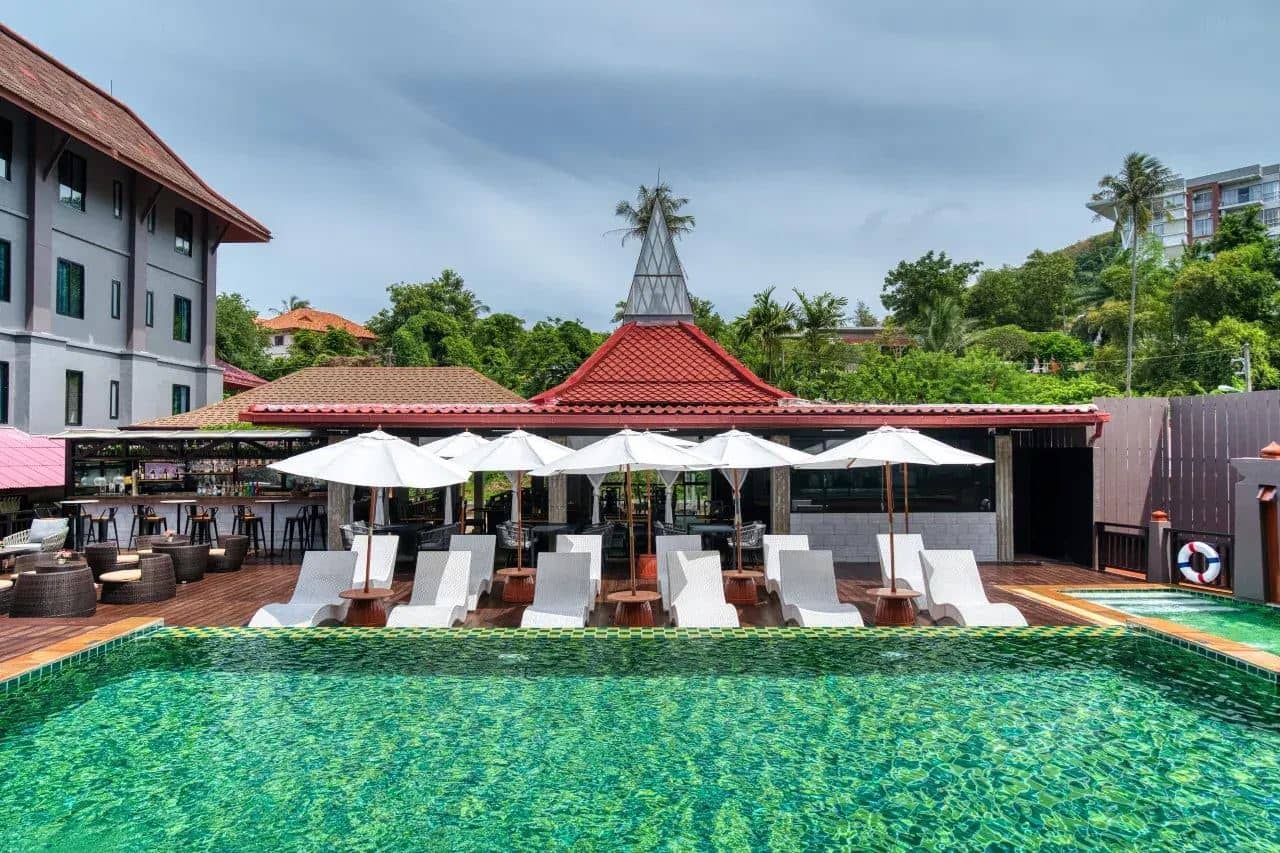 pools-outdoor-pool
