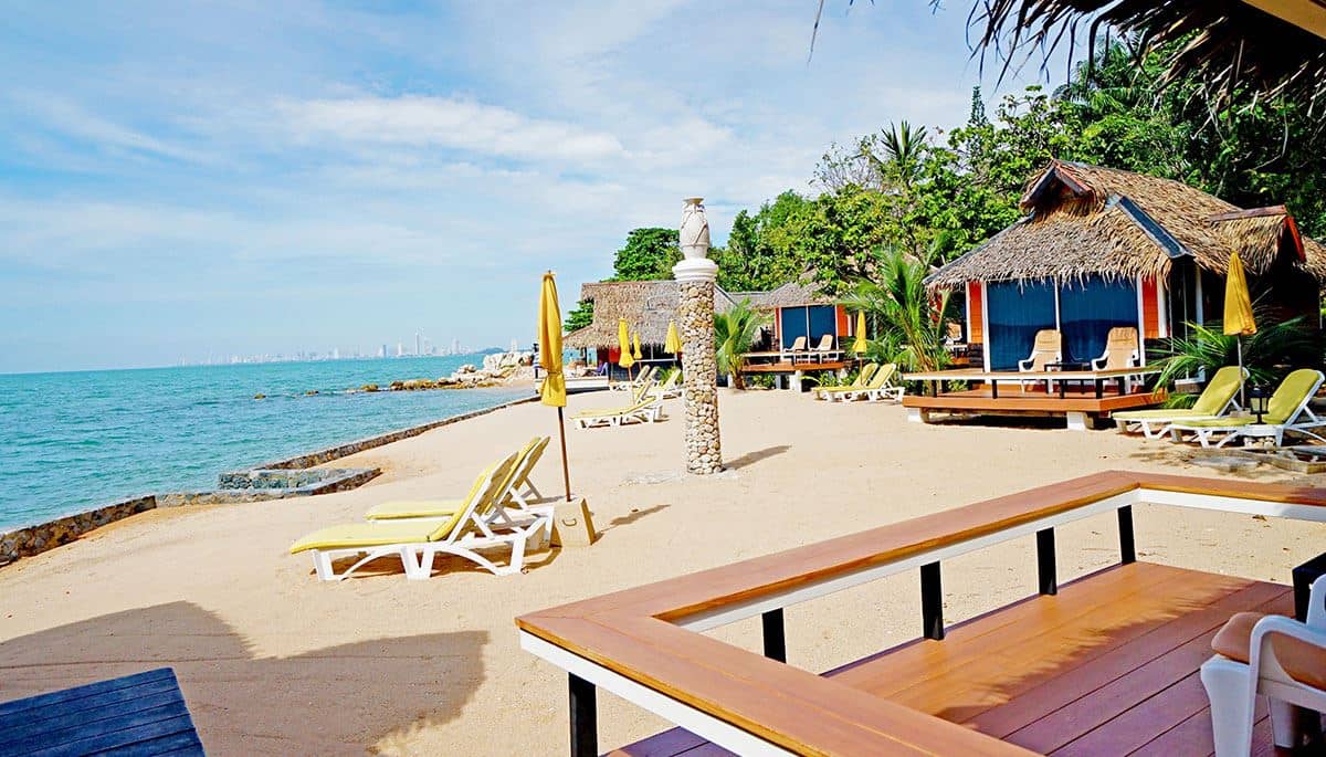rooms-on-beach-premium