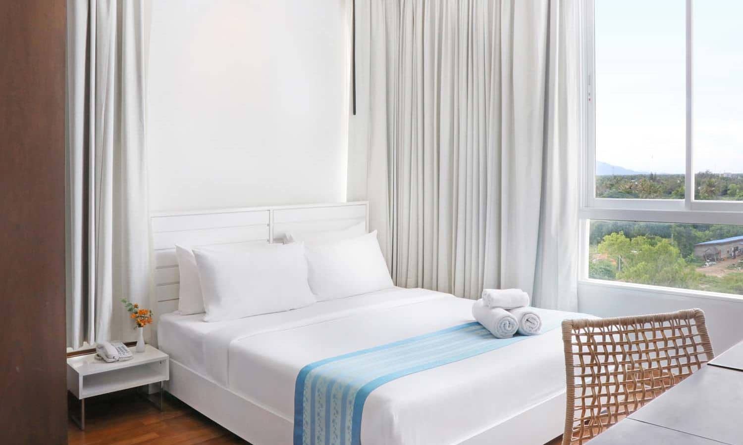 rooms-3-bedroom-royal-suite