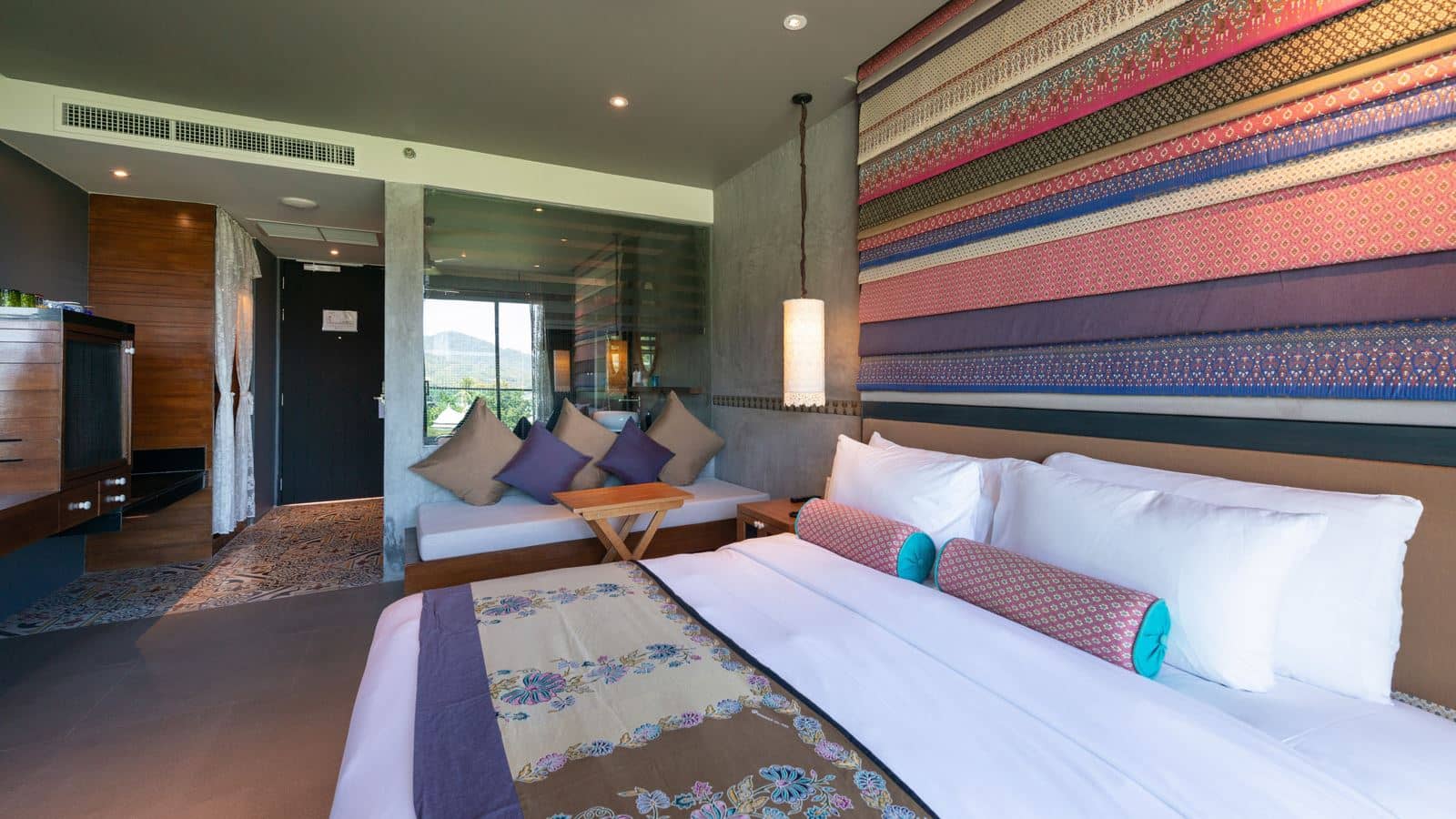 rooms-vintage-partial-seaview