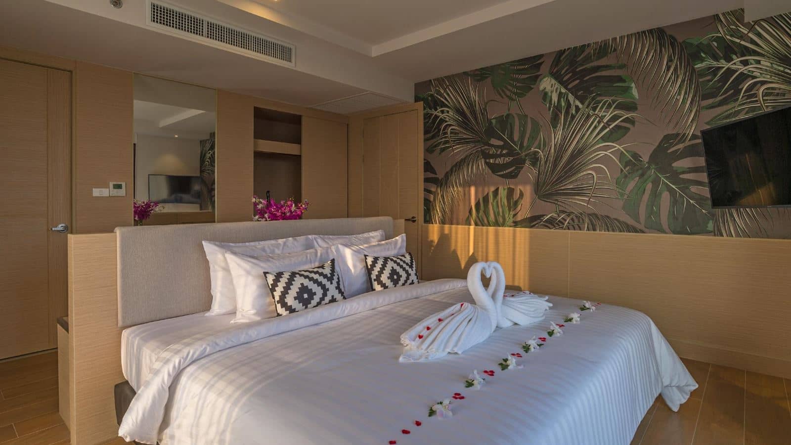 rooms-family-2-bedroom-suite