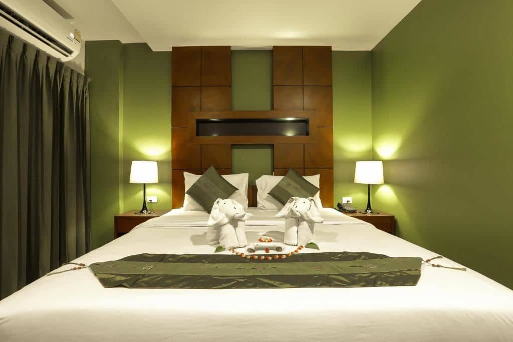 rooms-superior-room