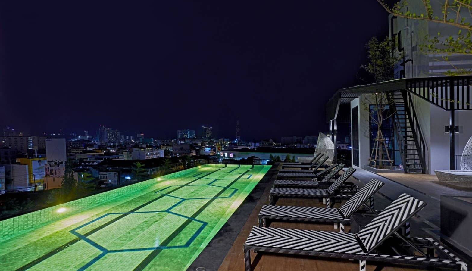 pools-outdoor-pool