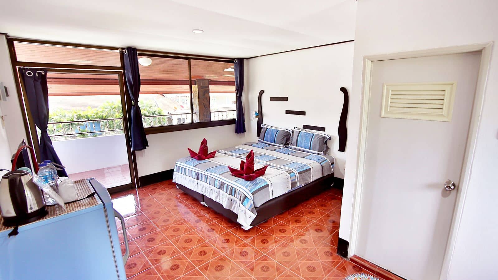 rooms-standard-room
