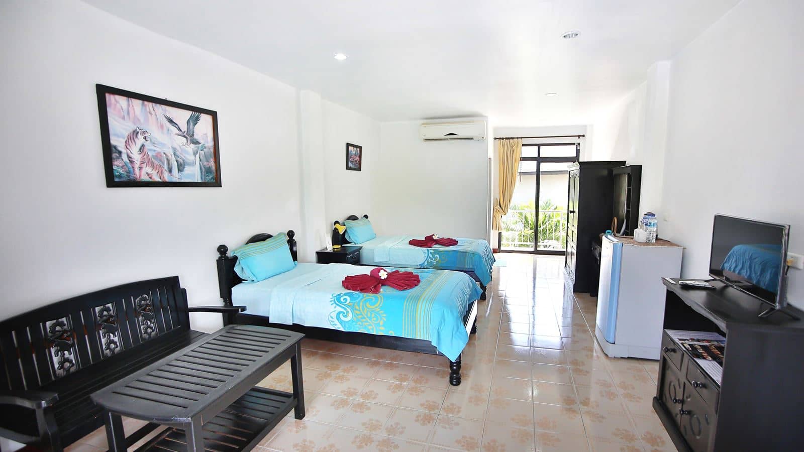 rooms-superior-room