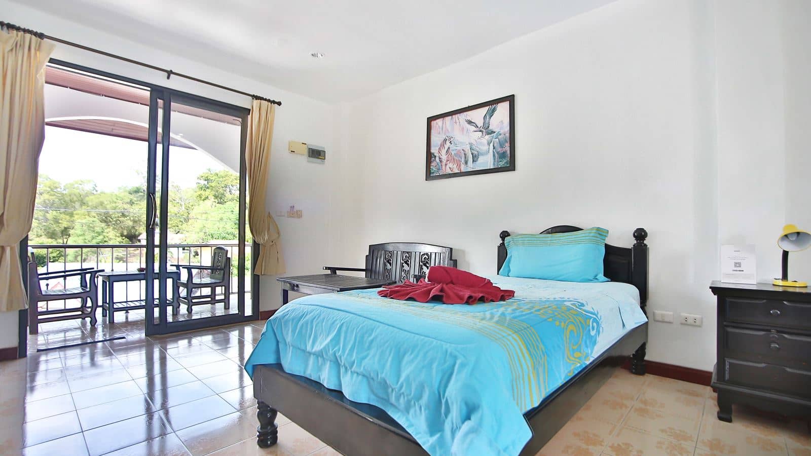 rooms-superior-room