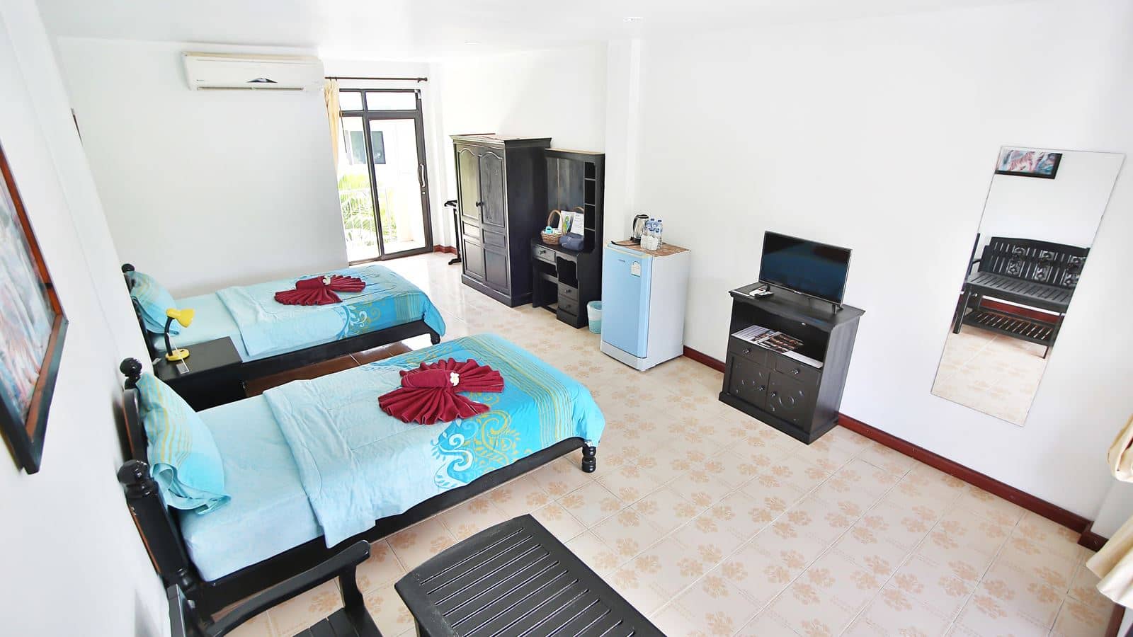 rooms-superior-room