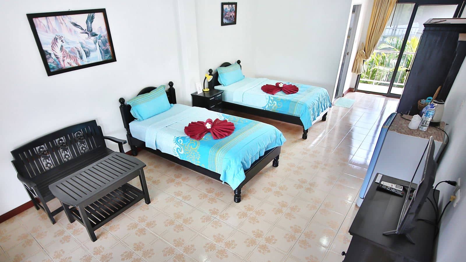rooms-superior-room
