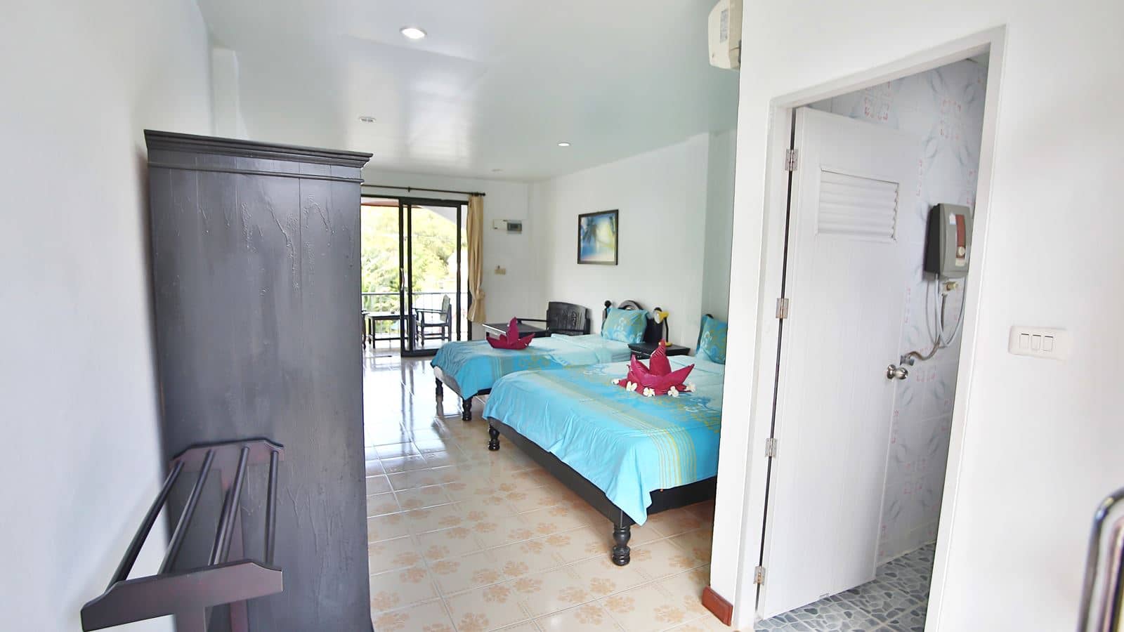rooms-triple-room